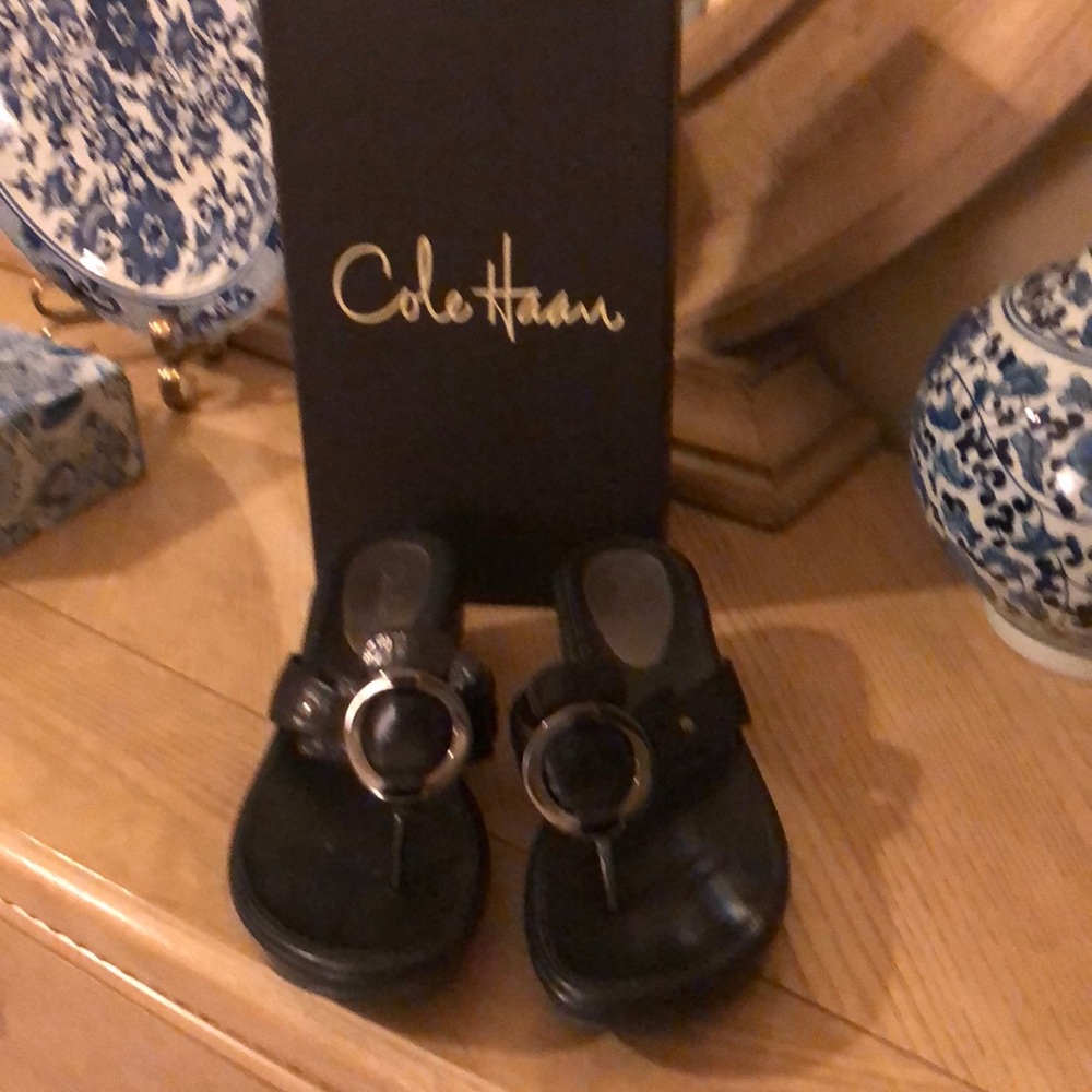 Discounted shipping. Cole Haan Air Tatum Thong 11
